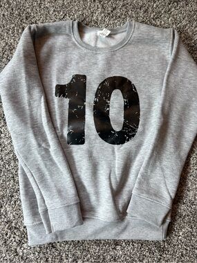 Kids Gray Crewneck Sweatshirt with Black '10' Graphic